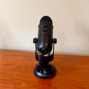 Logitech for Creators - Blue Yeti Premium USB Microphone (Open Box, Never Used)